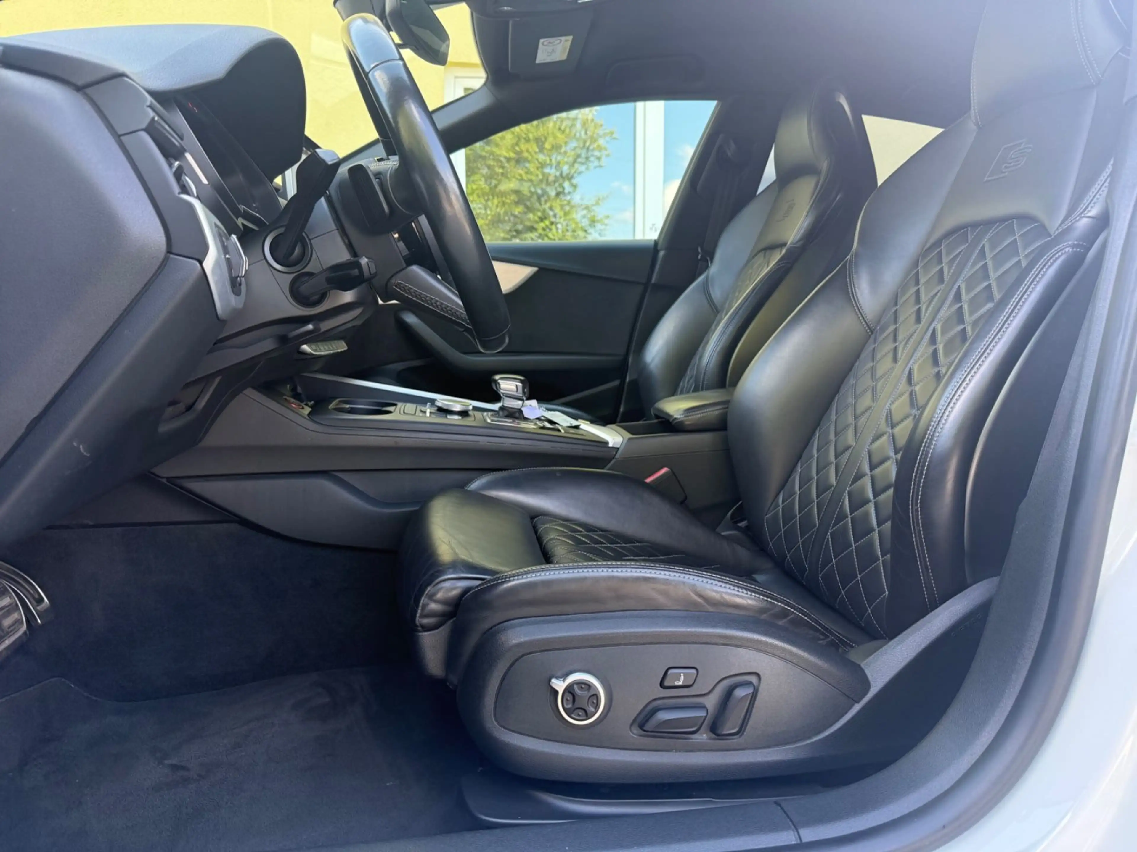 Audi S5 Sportback 3.0 TFSI quattro Virtual-Massage — photo 10