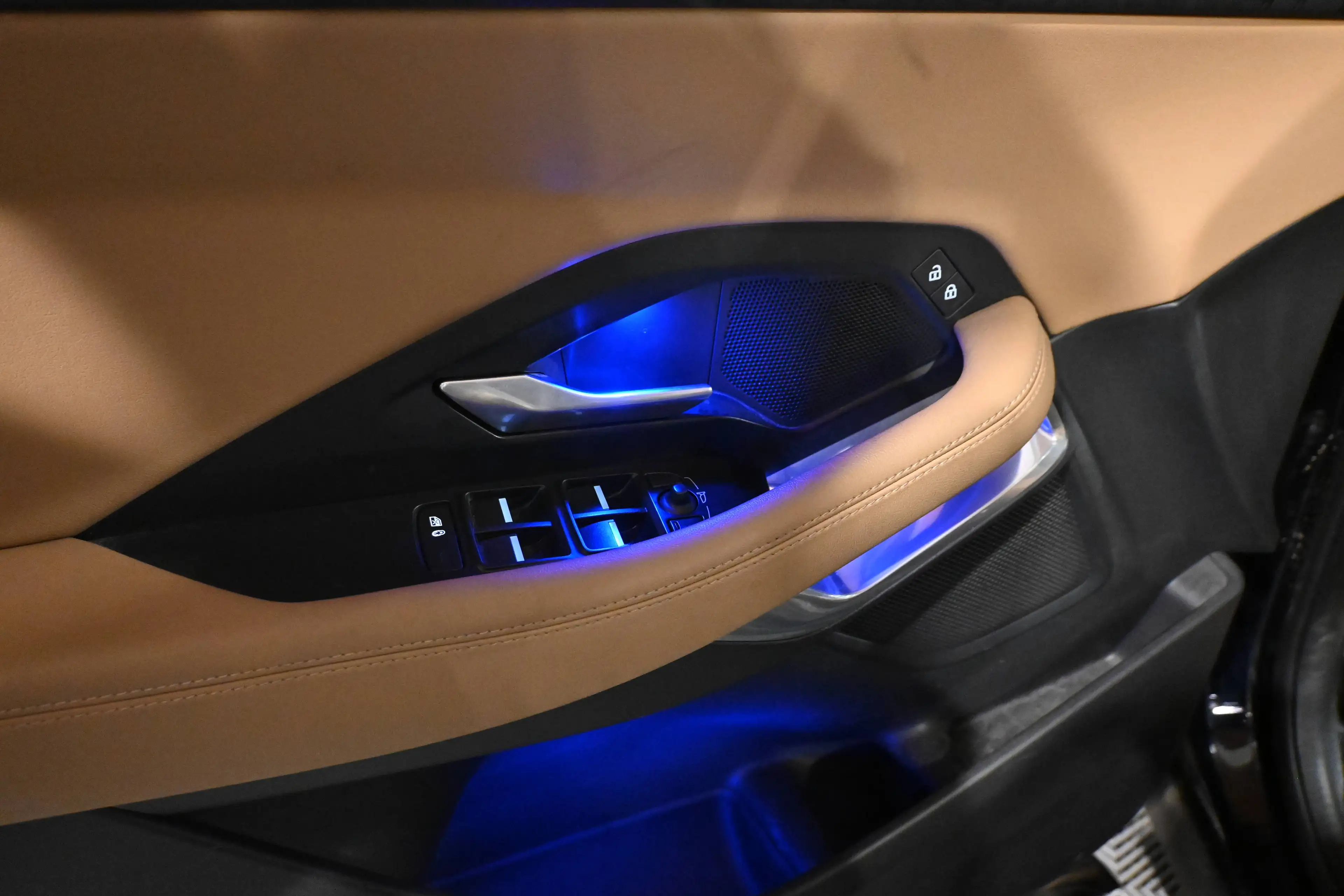 Jaguar E-Pace E-Pace 2.0 D D165 / EURO 6d / NEW MODEL / CARPLAY / PANORAMA / CAMERA 360 / FULL OPTIONS !! — photo 11