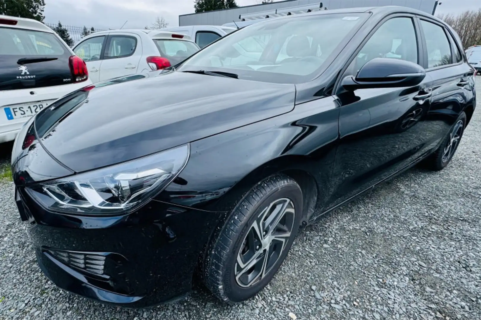 Hyundai i30 I30 1.6 CRDI 115 DCT-7  BUSINESS Noir - 1