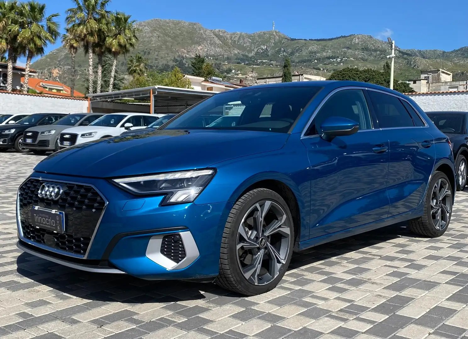 Audi A3 Sportback Edition One 2.0 TDI 150CV s-tronic 35 Blu/Azzurro - 1