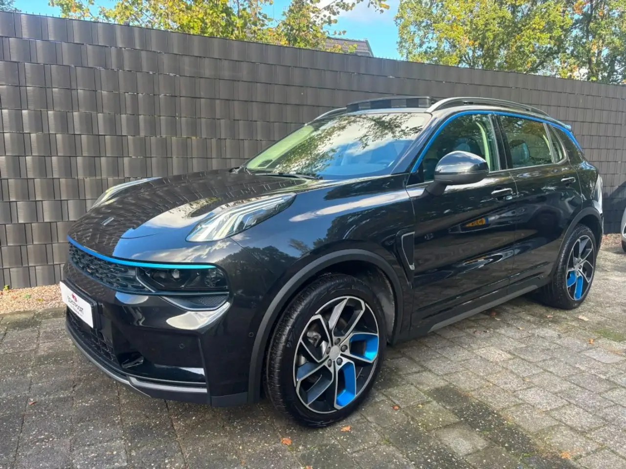 Lynk & Co 01