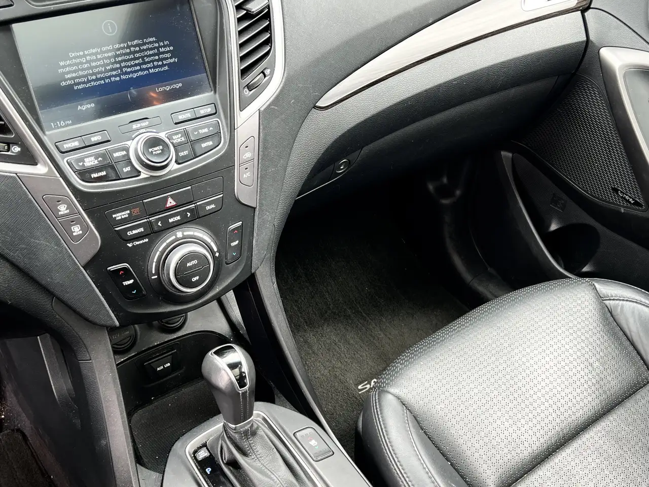 Hyundai SANTA FE снимка Hyundai SANTA FE