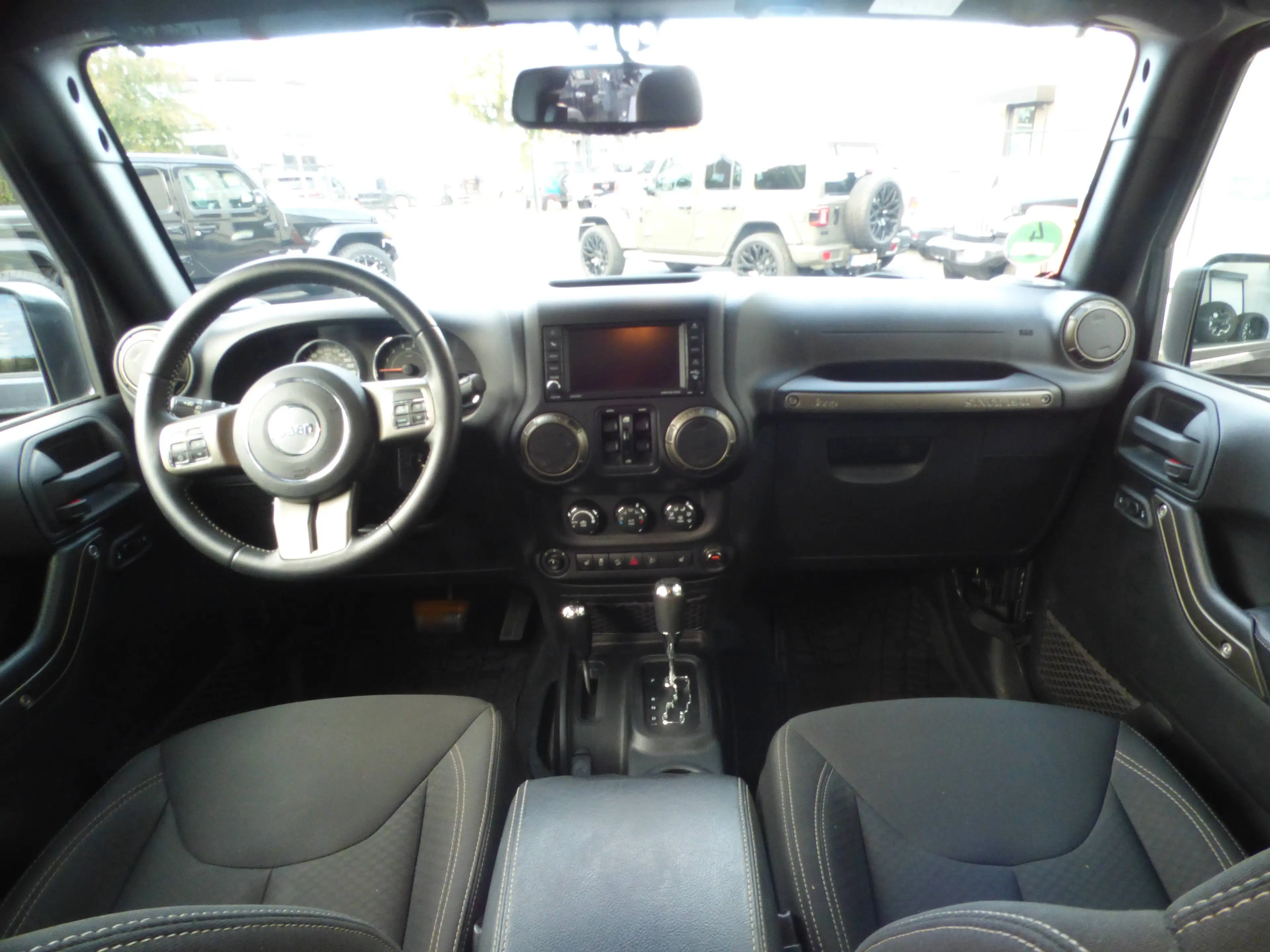 Jeep Wrangler Wrangler 3.6i V6 Golden eagle **13750 km ** — photo 9