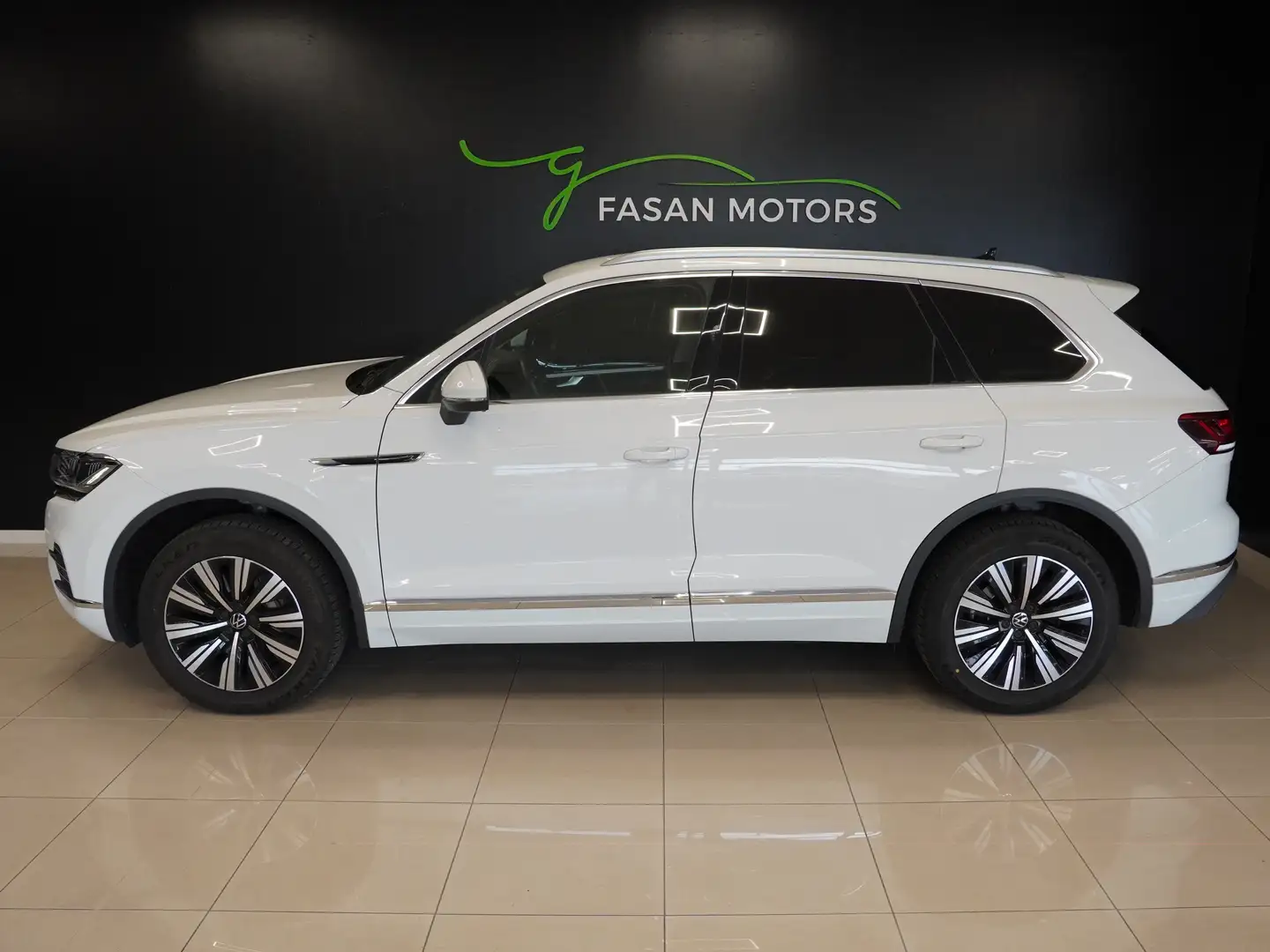 Volkswagen Touareg Touareg 3.0 V6 tdi Elegance 231cv tiptronic Blanc - 2