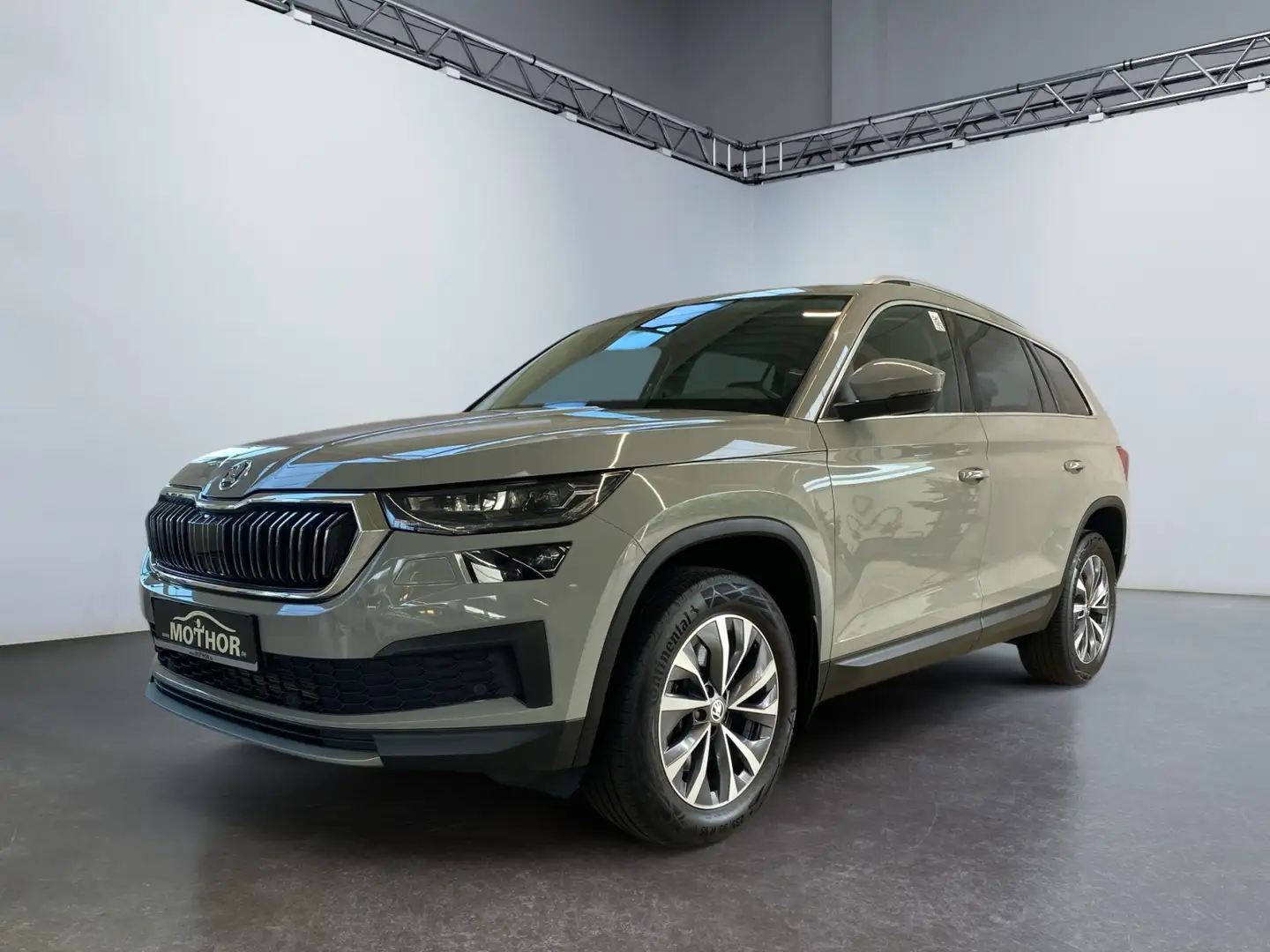 Skoda Kodiaq Style 2.0 TDI 4x4 DSG Standheizung Grijs - 2