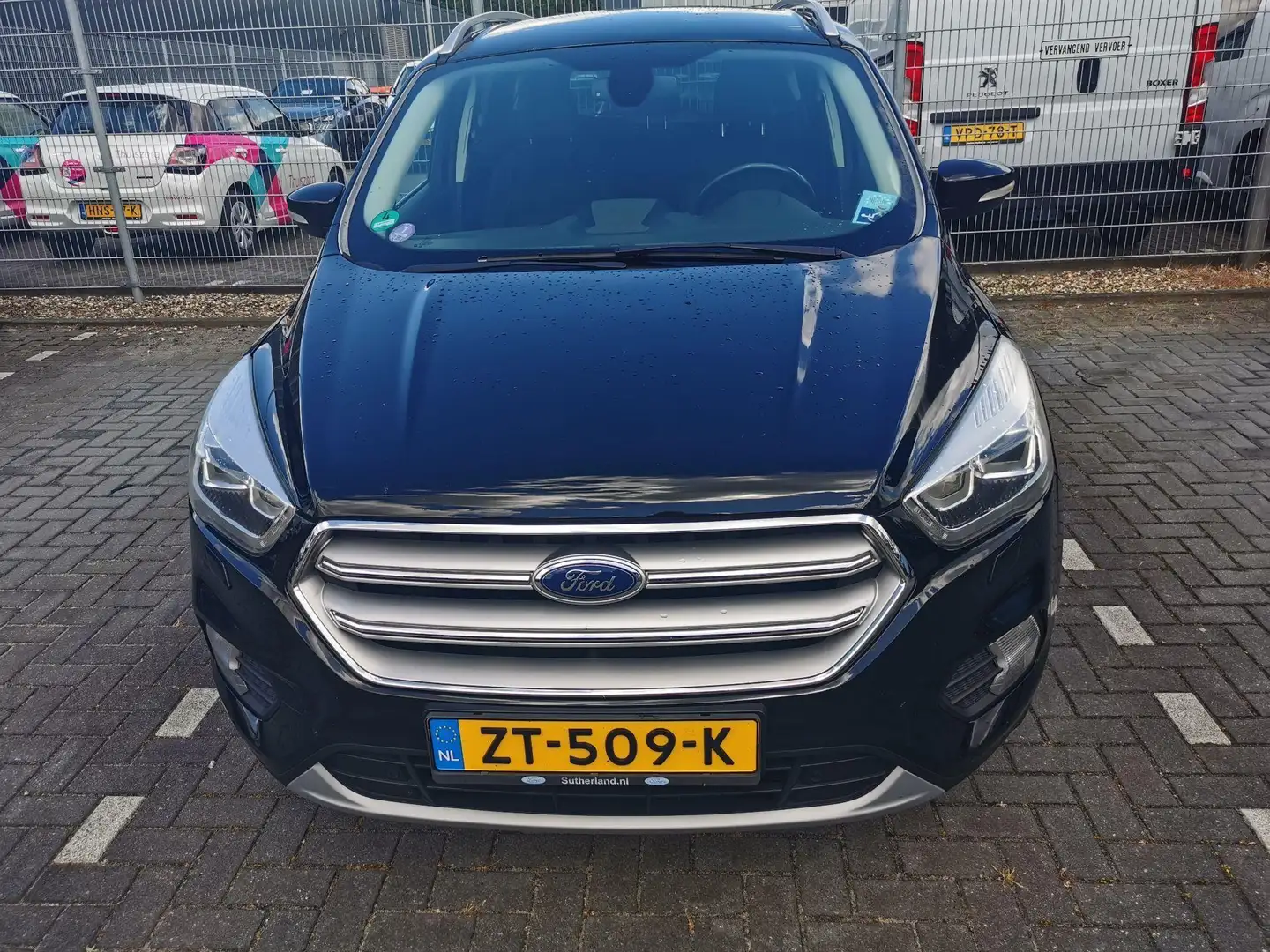 Ford Kuga 1.5 EcoBoost 182 PK Titanium 4WD Automaat | Trekha Zwart - 2