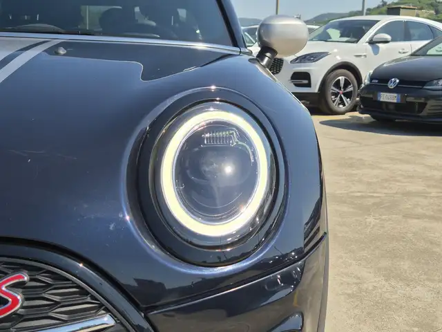 Mini Cooper Cooper view 13