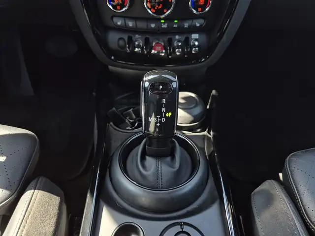 Mini Cooper Cooper view 7