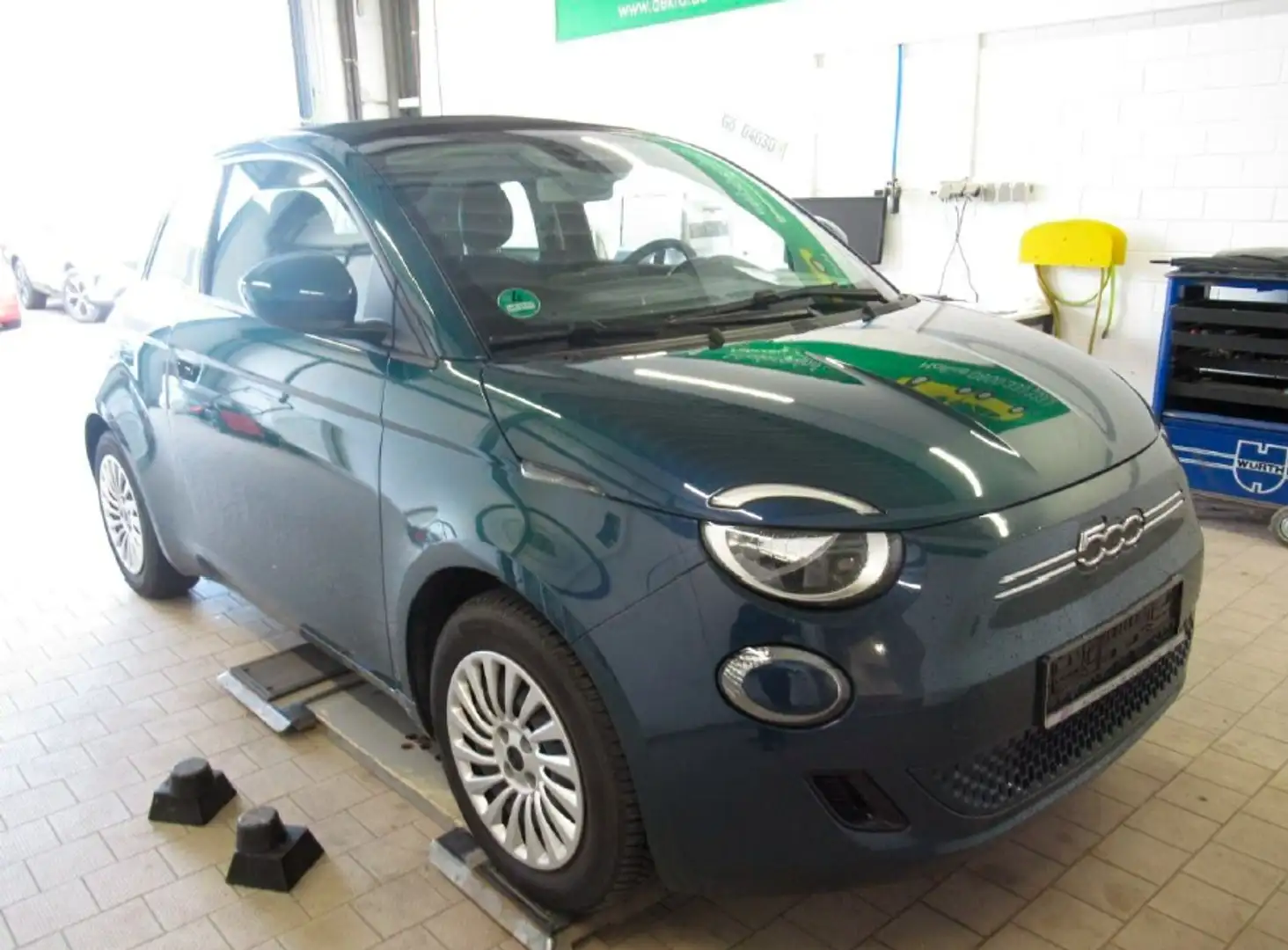 Fiat 500e Cabrio 118PS 42kWh Navi - Klimaautomatik Grün - 1