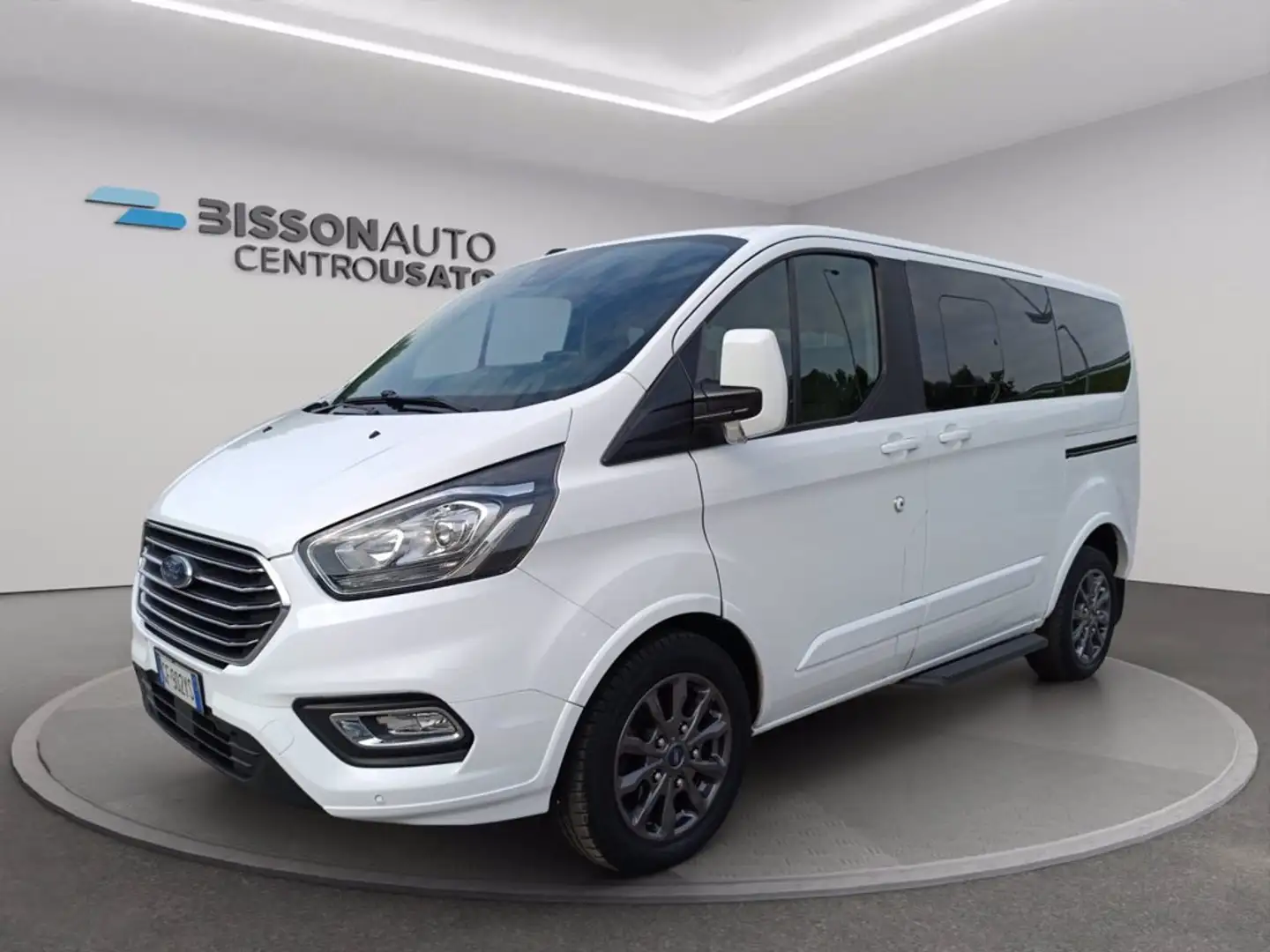 Ford Tourneo Custom 320 2.0 tdci 130cv titanium l1h1 e6.2 Bílá - 1