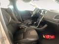 Volvo V40 2.0 D2 BLACK EDITION GEARTRONIC-GAR 12 A 48MOIS- Zilver - thumbnail 23