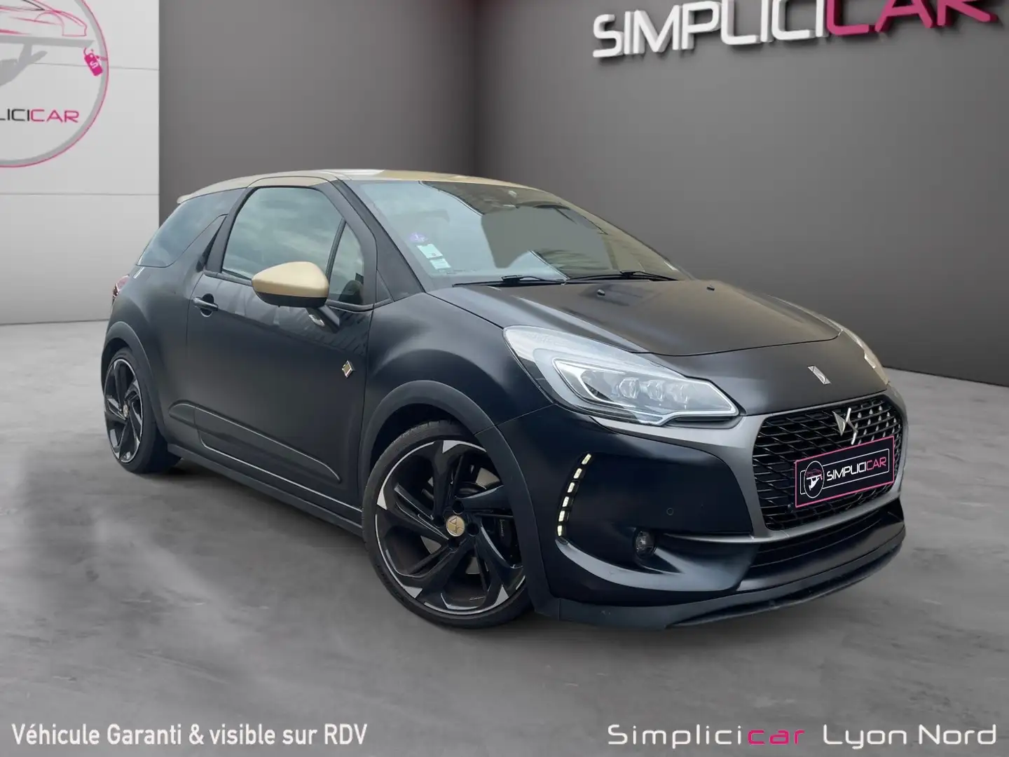 DS Automobiles DS 3 Performance Black Special Weiß - 1