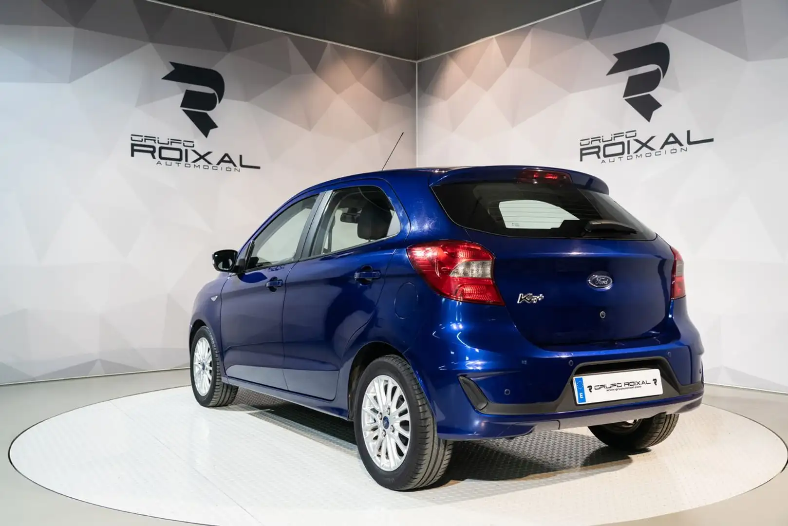 Ford Ka/Ka+ Ka+ 1.19 Ti-VCT Ultimate Azul - 2