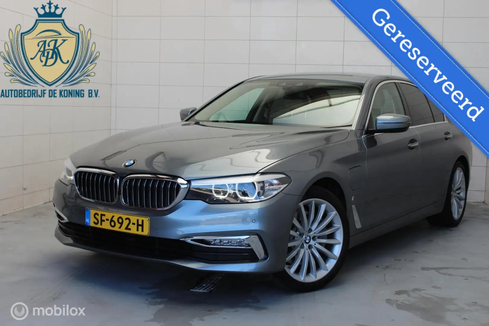 BMW 530 5-serie 530e iPerformance Executive LED CAMERA SFE Grijs - 1