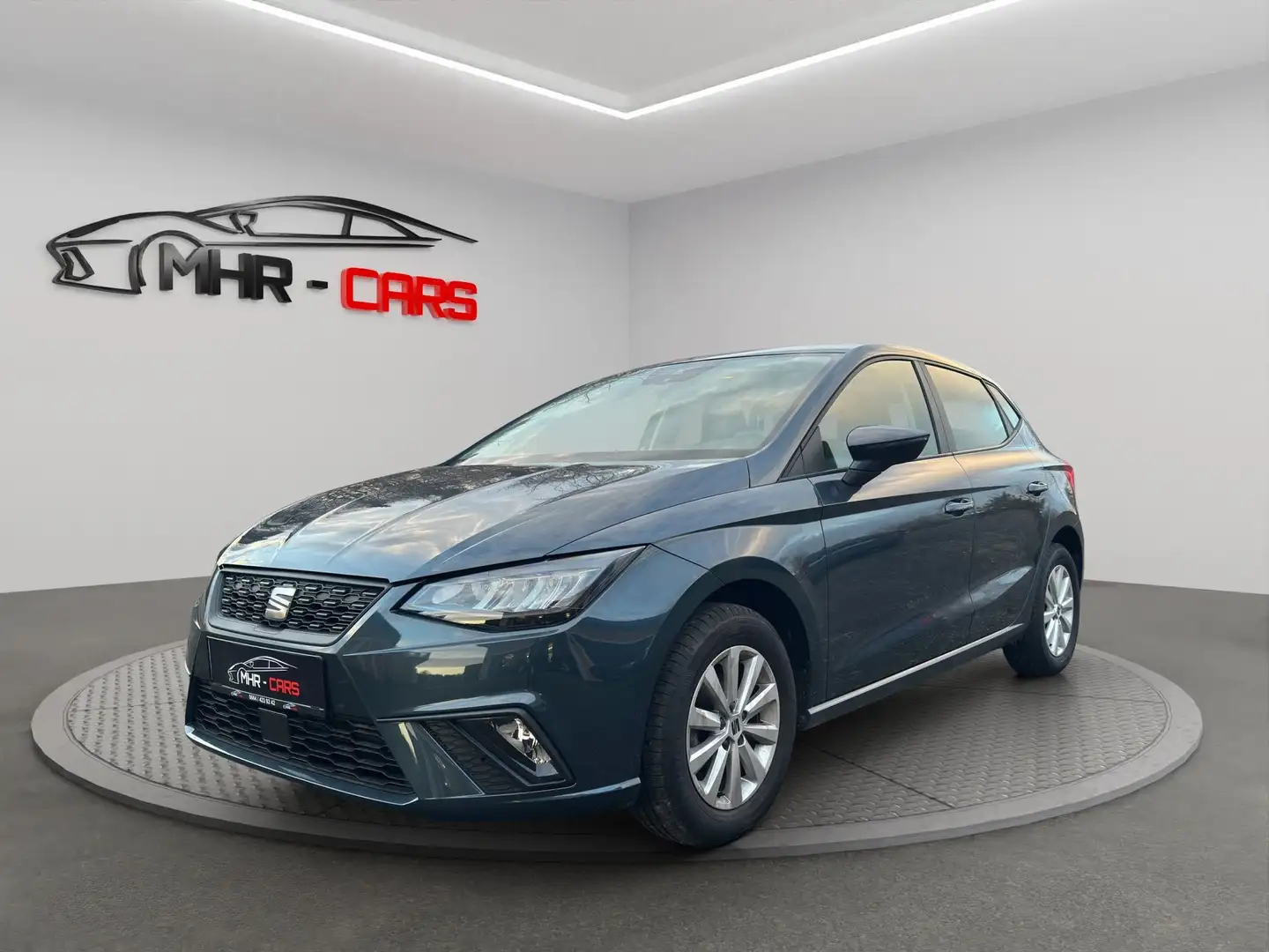 SEAT Ibiza 1.0 Eco Reference Silber - 1
