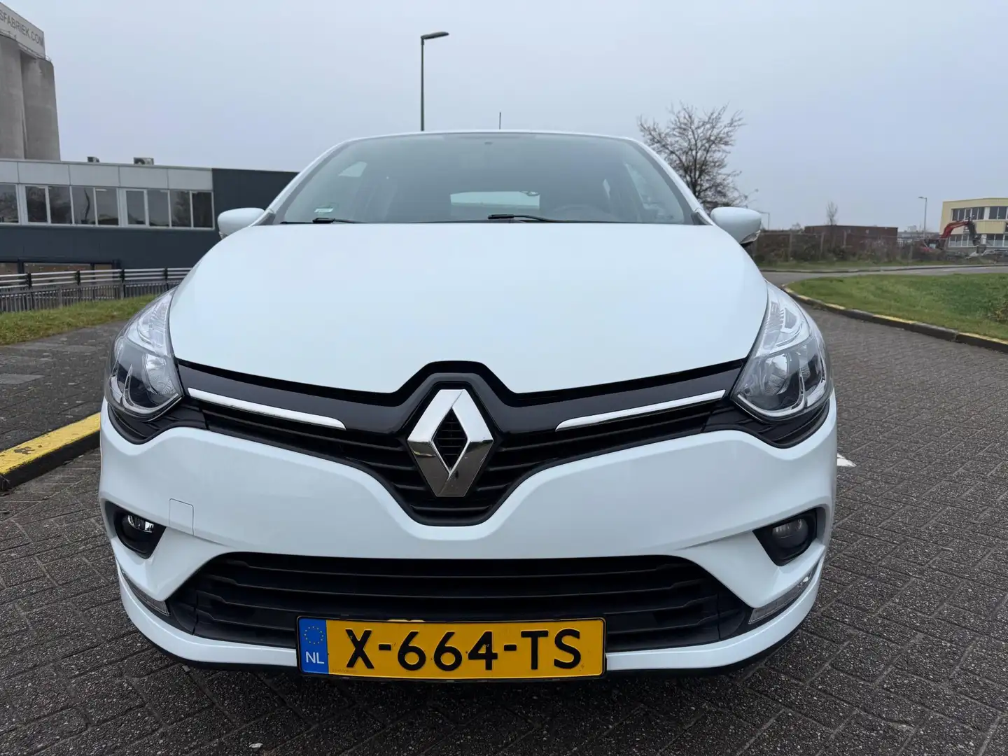 Renault Clio 1.0 TCe Life Weiß - 2