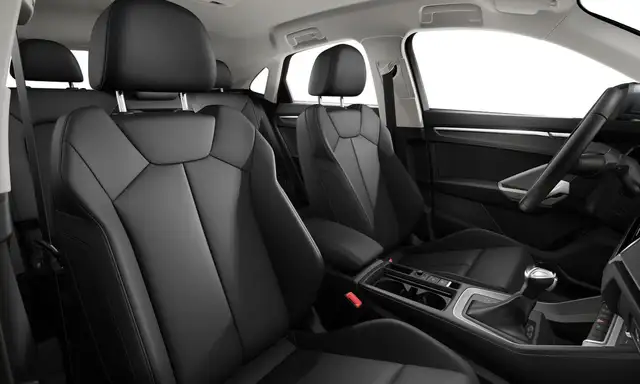 Audi Q3 view 4