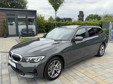 330e Advantage Touring *Navi*LED*Panorama*Automatik*
