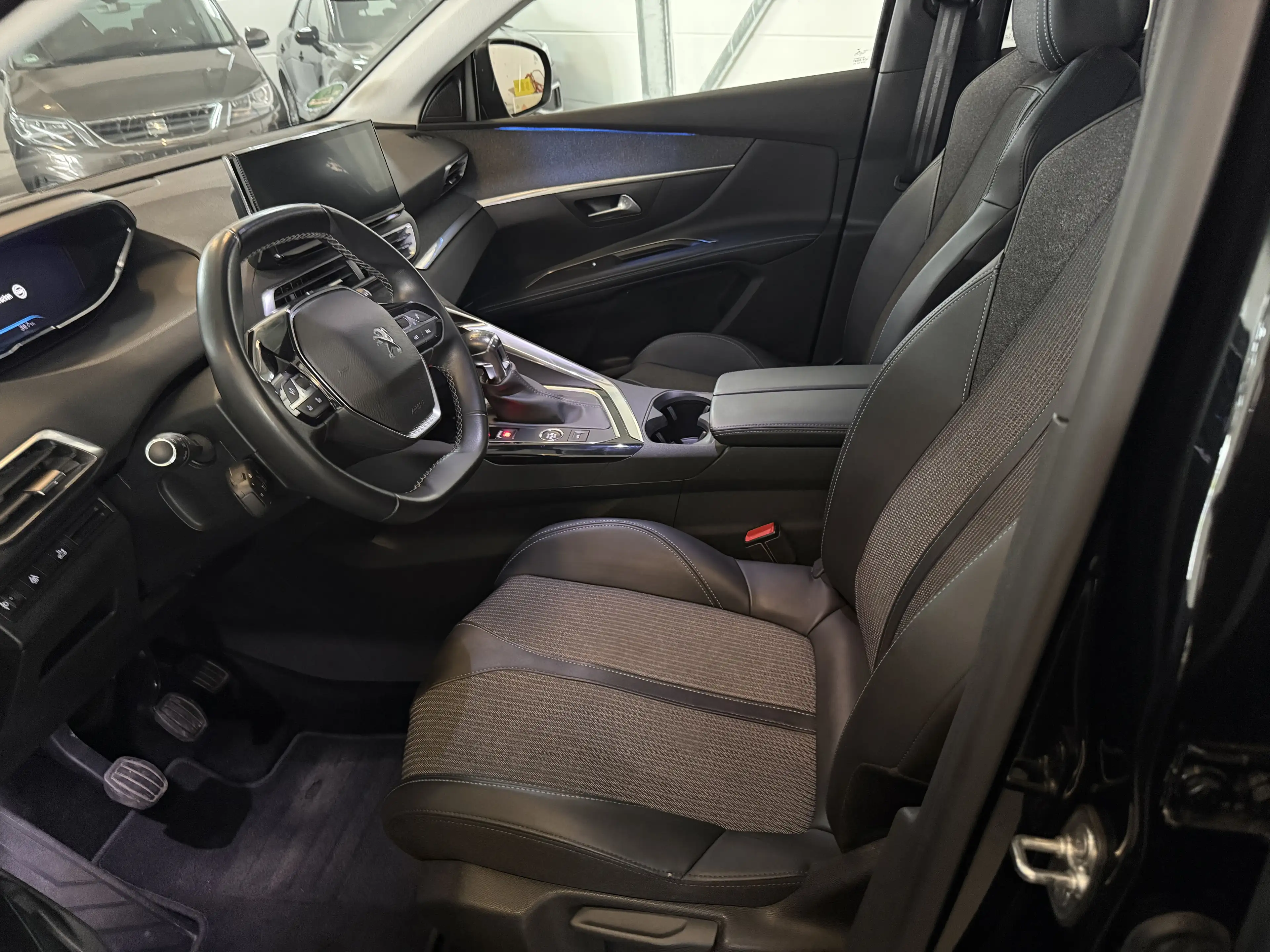 Peugeot 5008 Allure Pack — photo 12