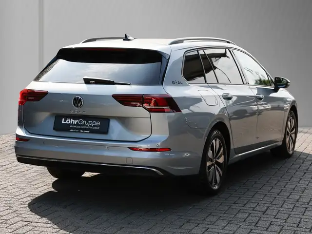 Volkswagen Golf view 5