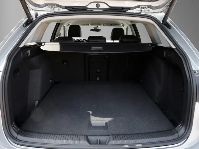 Volkswagen Golf view 7