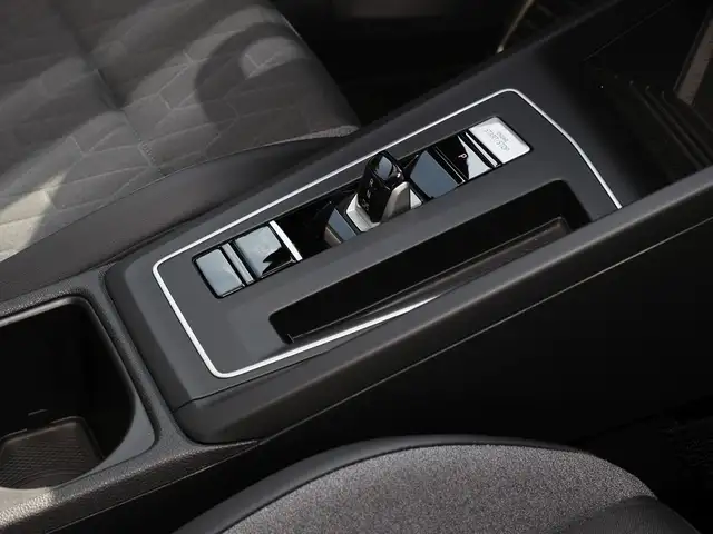 Volkswagen Golf view 10