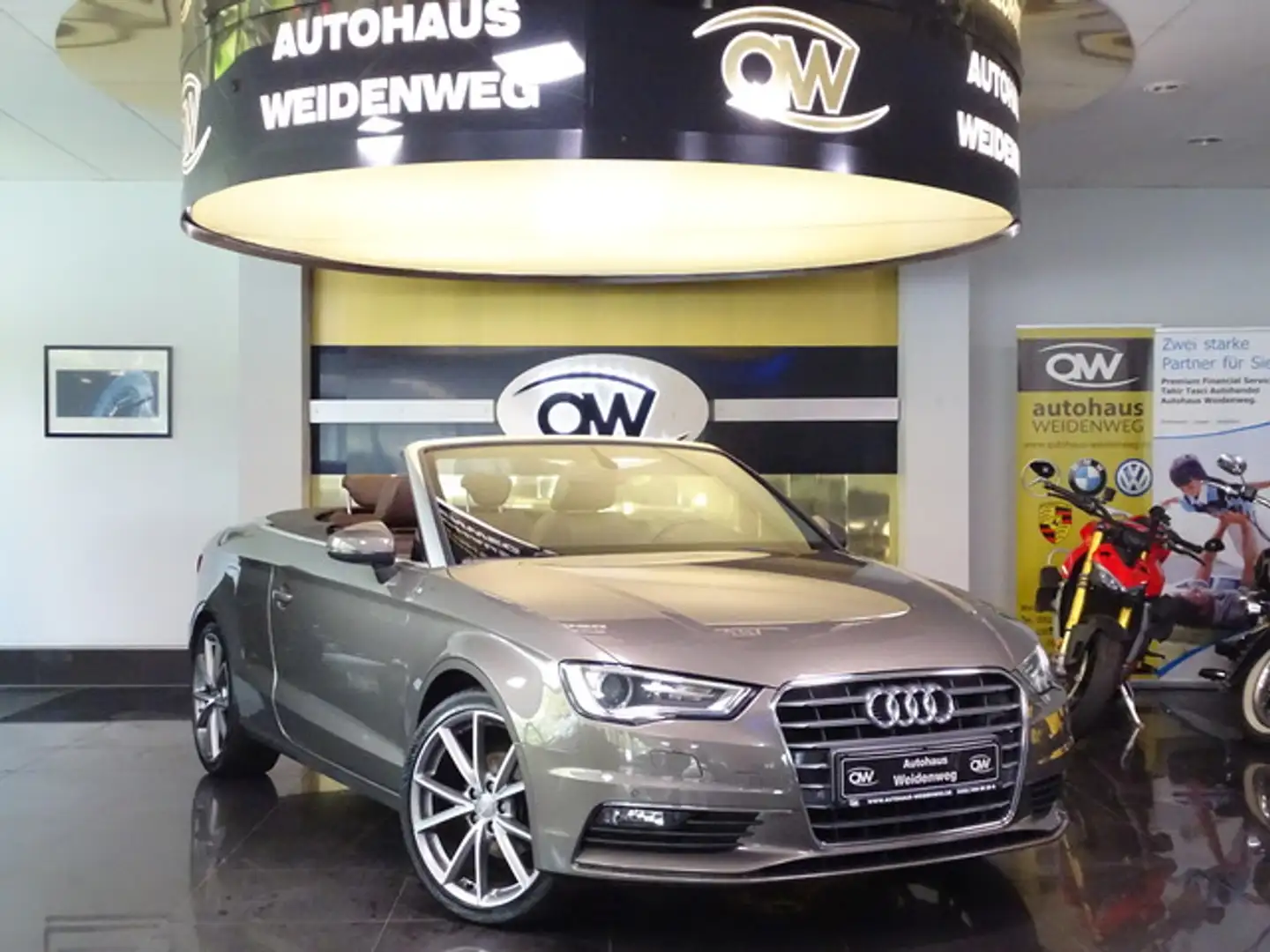Audi A3 1.4 TFSI Cabrio Ambi Navi PDC Cam Xenon Leder Gris - 1