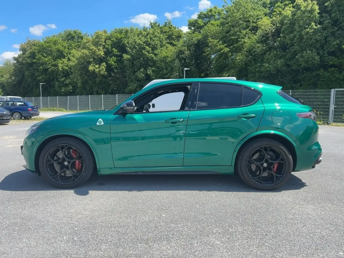 Alfa Romeo Stelvio Quadrifoglio ABSOLUT VOLL Keramikbremsen Grün - 2