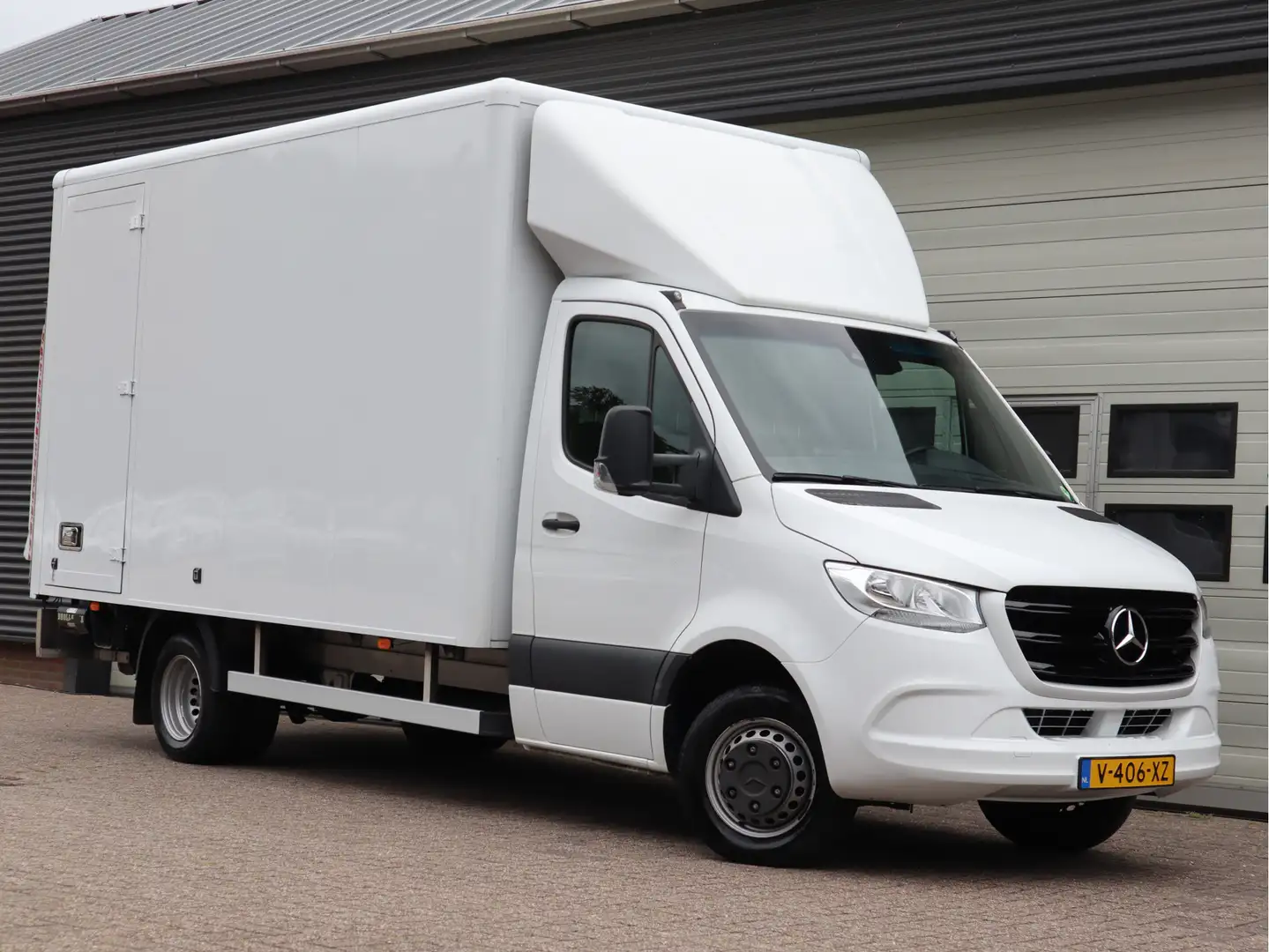 Mercedes-Benz Sprinter 514 CDI Automaat Bakwagen Laadklep - MBUX - Cruise Blanco - 2