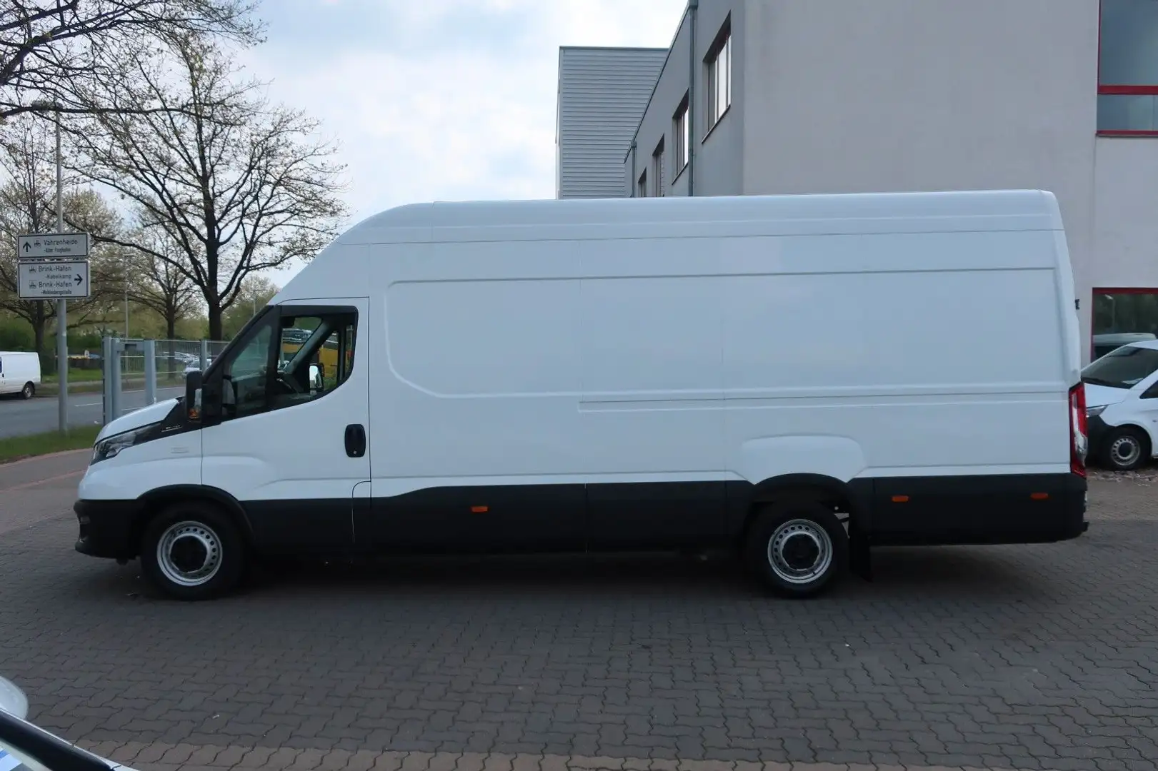 Iveco Daily Kasten 35 S 14 V Radstand 4100 / Klima Blanco - 2
