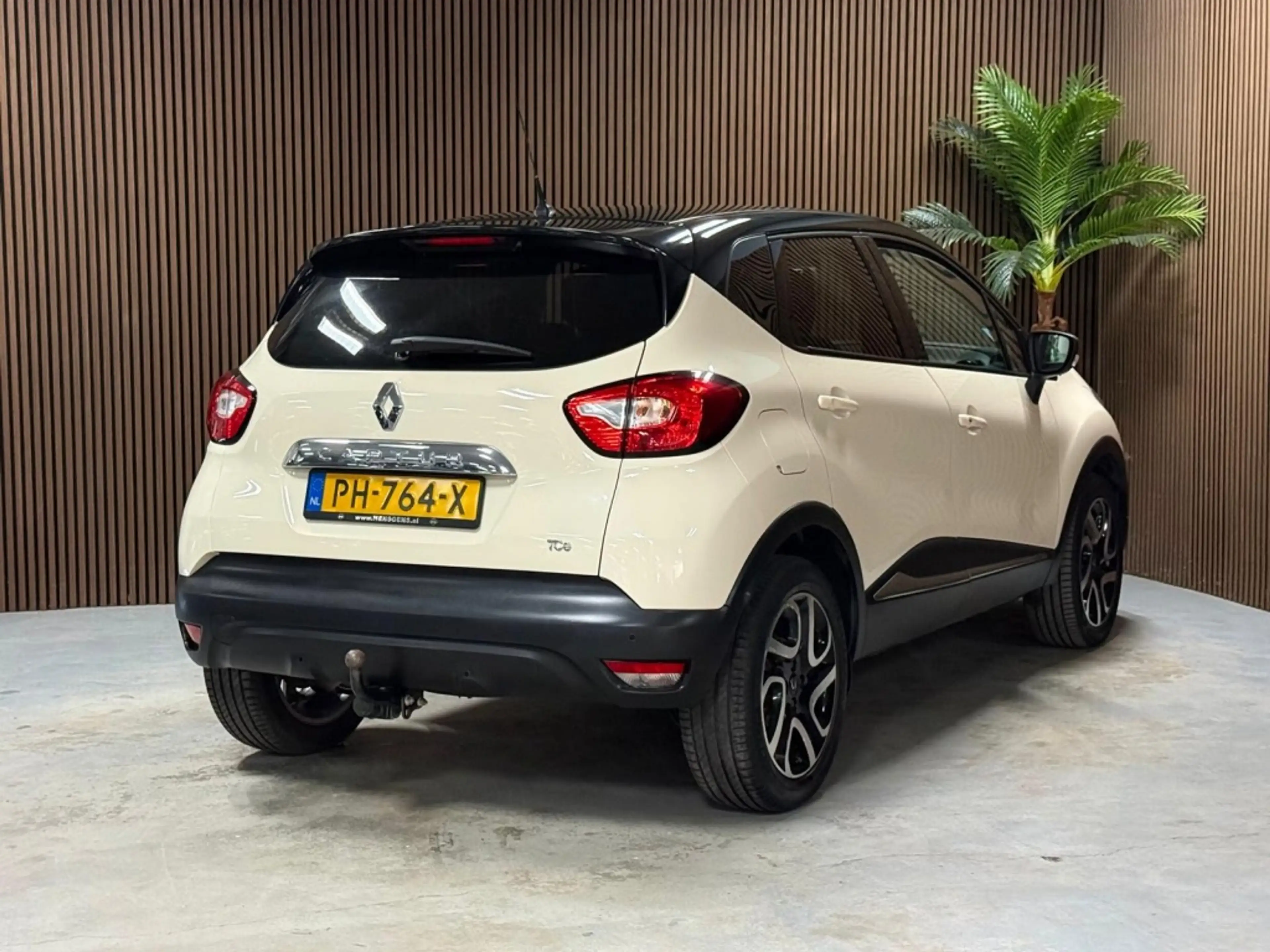 Renault Captur 1.2 TCe Dynamique — photo 6