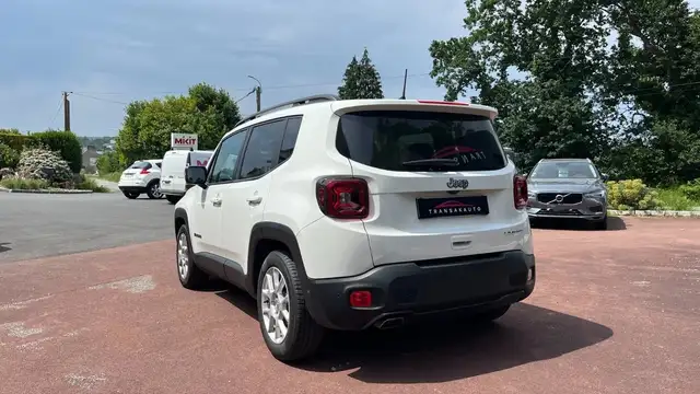 Jeep Renegade view 7