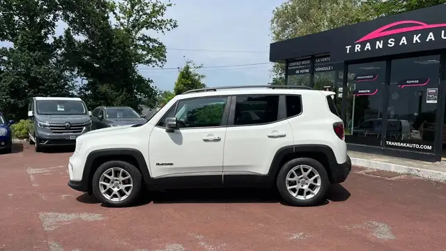 Jeep Renegade view 8