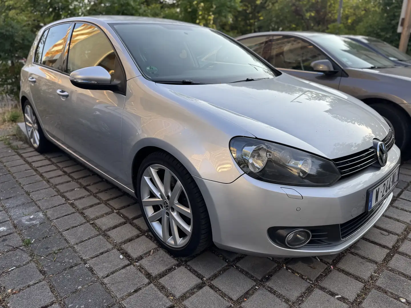 Volkswagen Golf 1.2 TSI Comfortline - 2