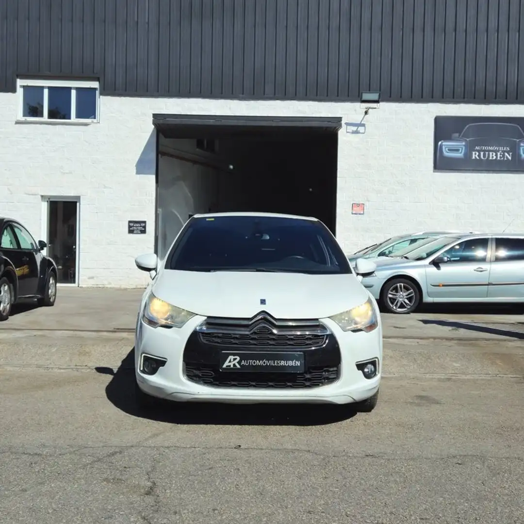 Citroen DS4 1.6 e-HDi 110cv CMP STT Design Blanco - 2