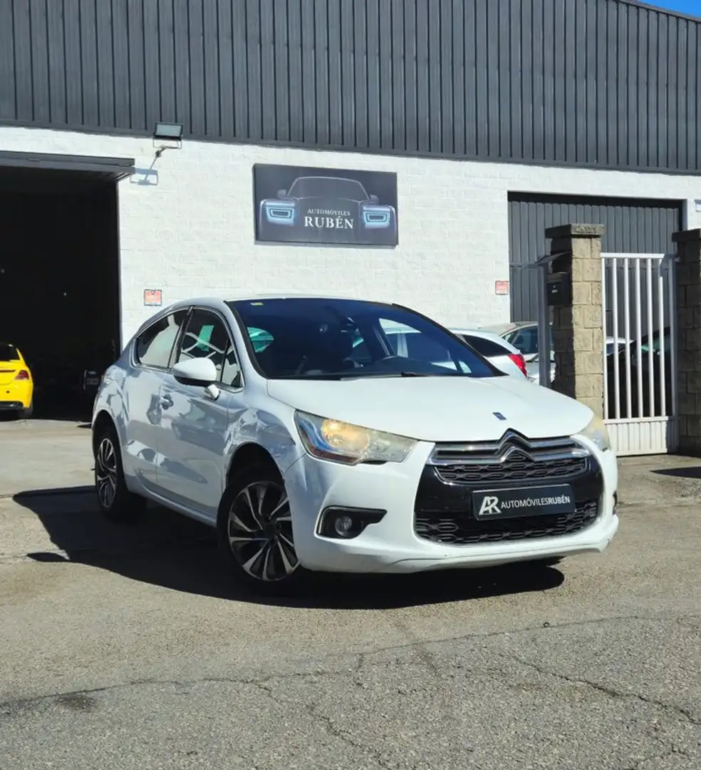 Citroen DS4 1.6 e-HDi 110cv CMP STT Design Blanco - 1