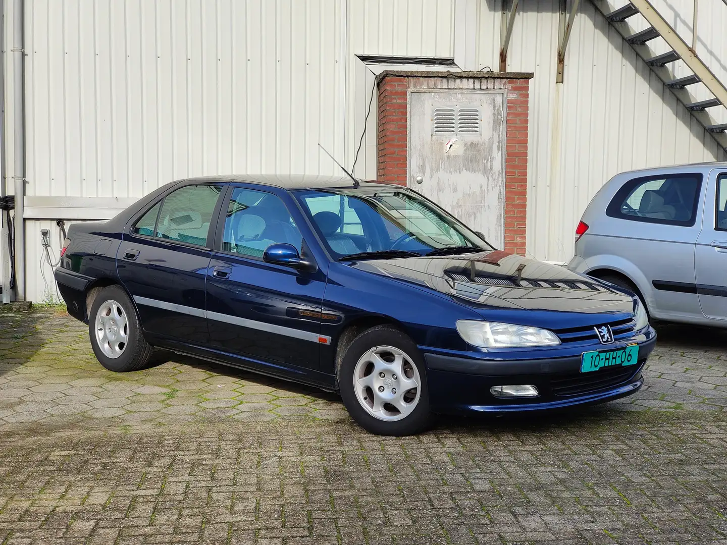 Peugeot 406 406 2.0-16V SL Automaat Modrá - 1