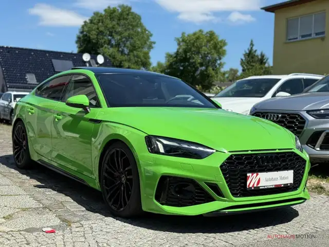 Audi RS5 view 4