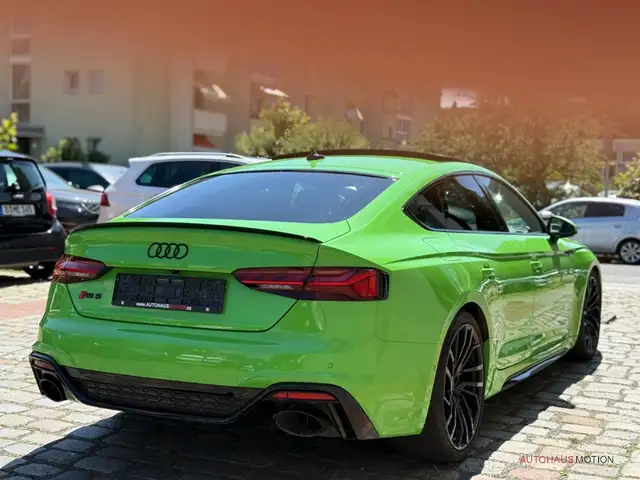 Audi RS5 view 5