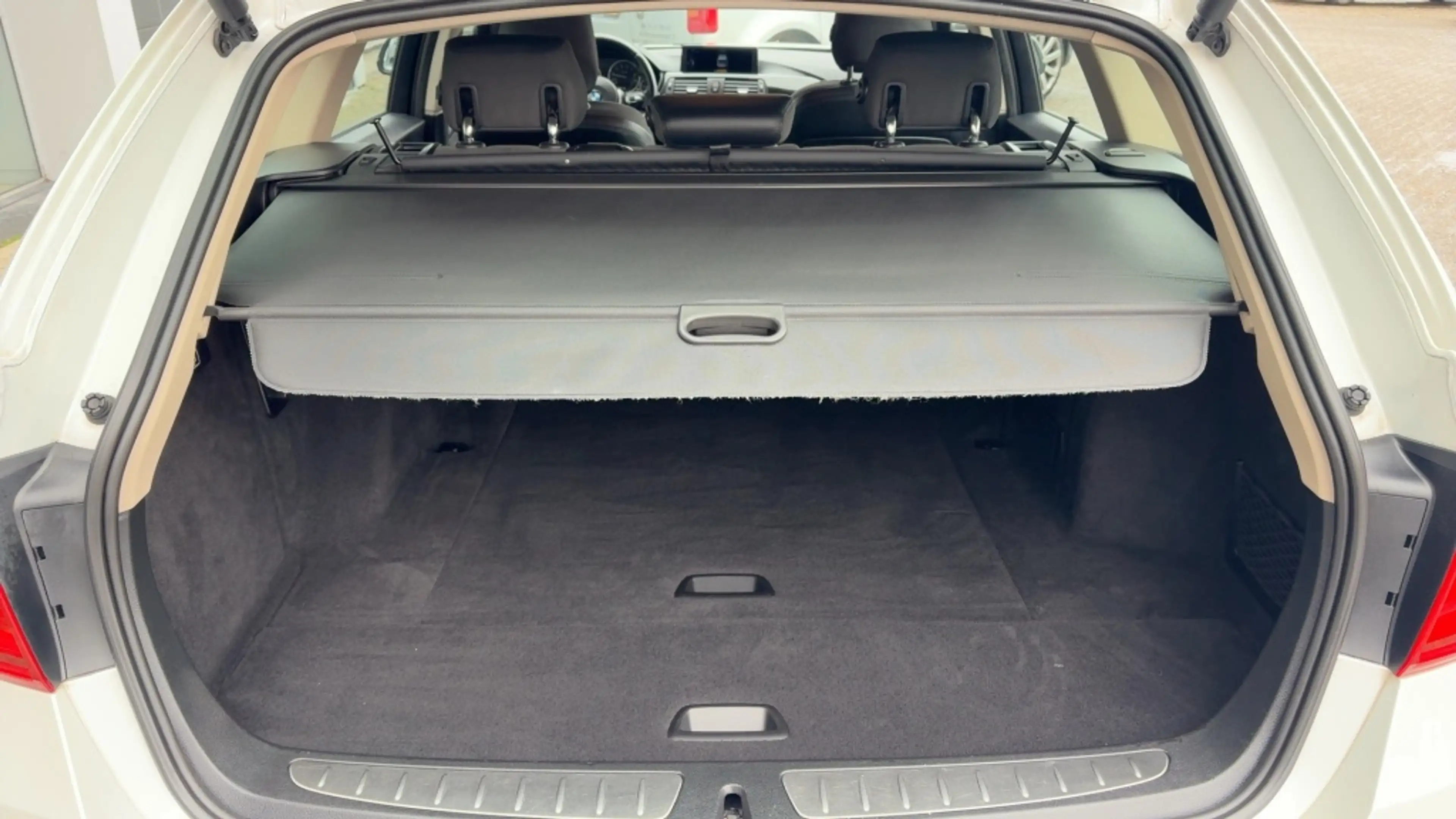 BMW 316 3-serie Touring 316i Sport High Executive — photo 8