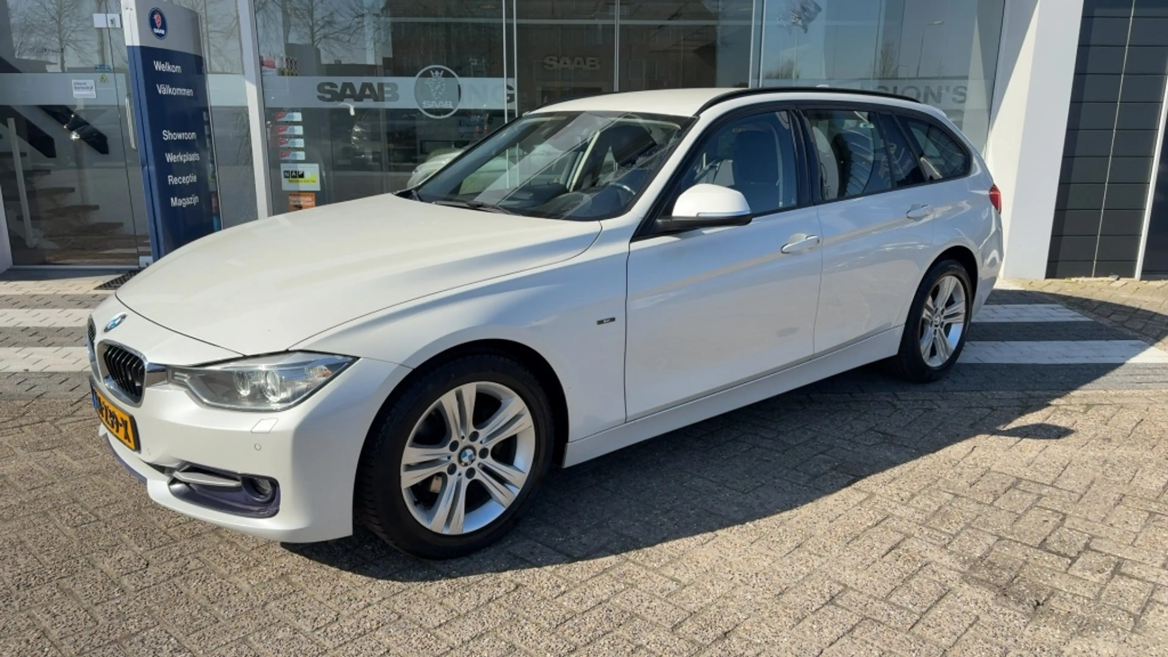 BMW 316 3-serie Touring 316i Sport High Executive