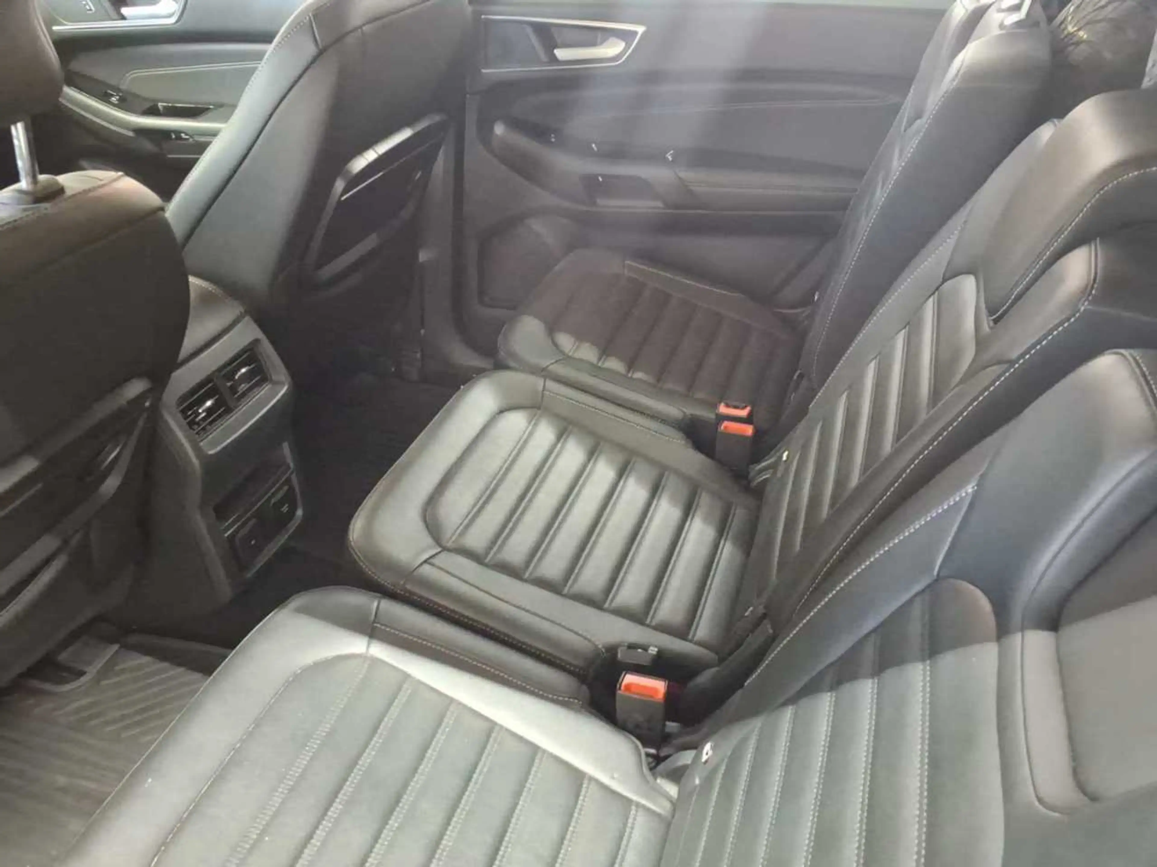 Ford Galaxy Galaxy 2.0 EB Aut. TITANIUM 7 Si. LEDER AHK — photo 8