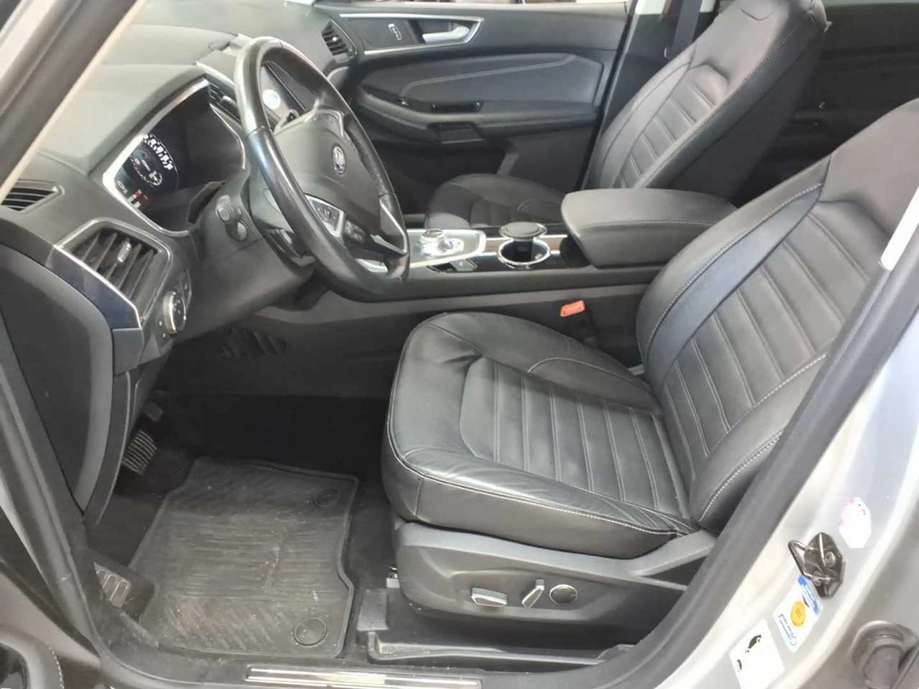 Ford Galaxy Galaxy 2.0 EB Aut. TITANIUM 7 Si. LEDER AHK — photo 3
