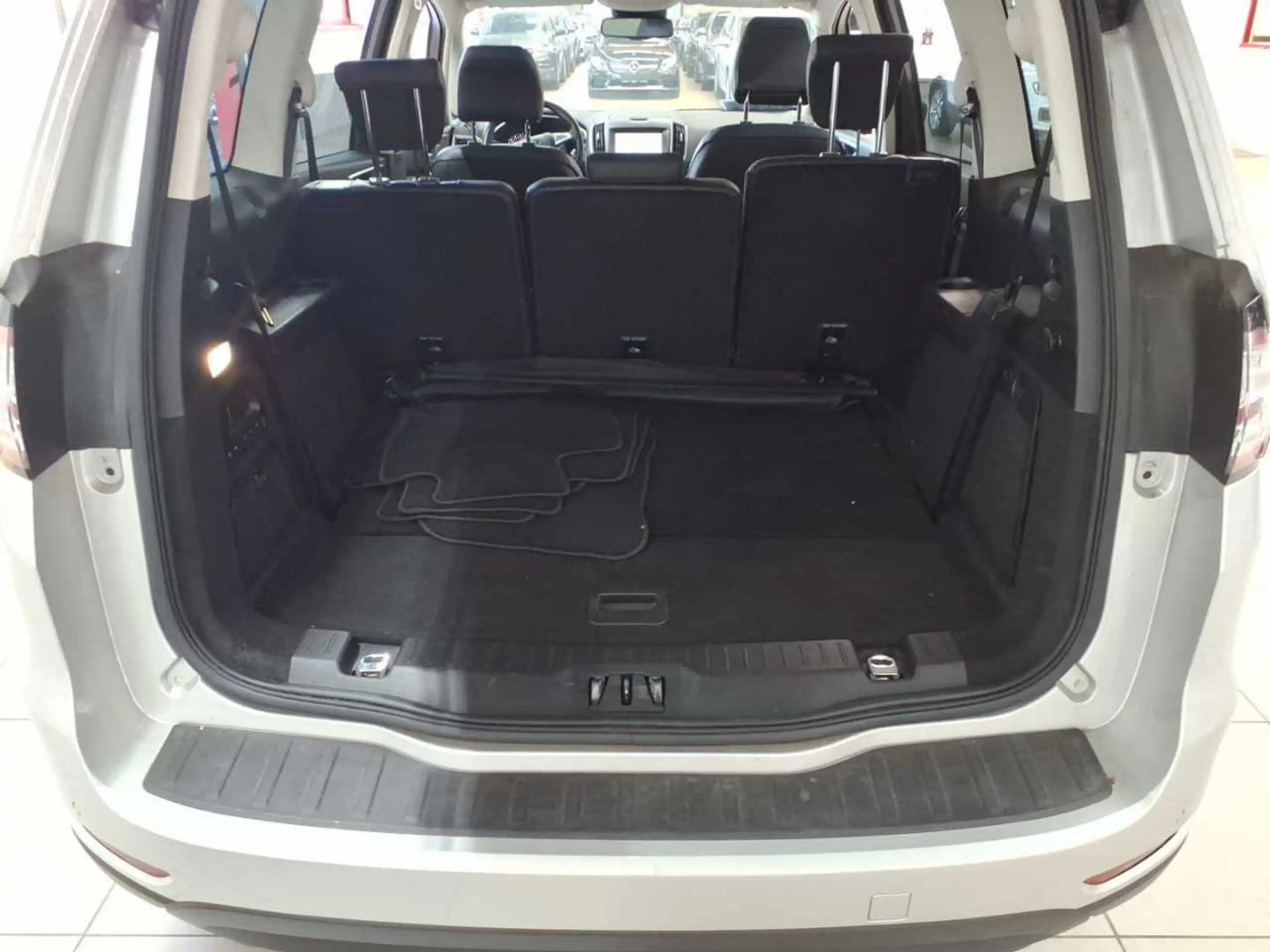 Ford Galaxy Galaxy 2.0 EB Aut. TITANIUM 7 Si. LEDER AHK — photo 9