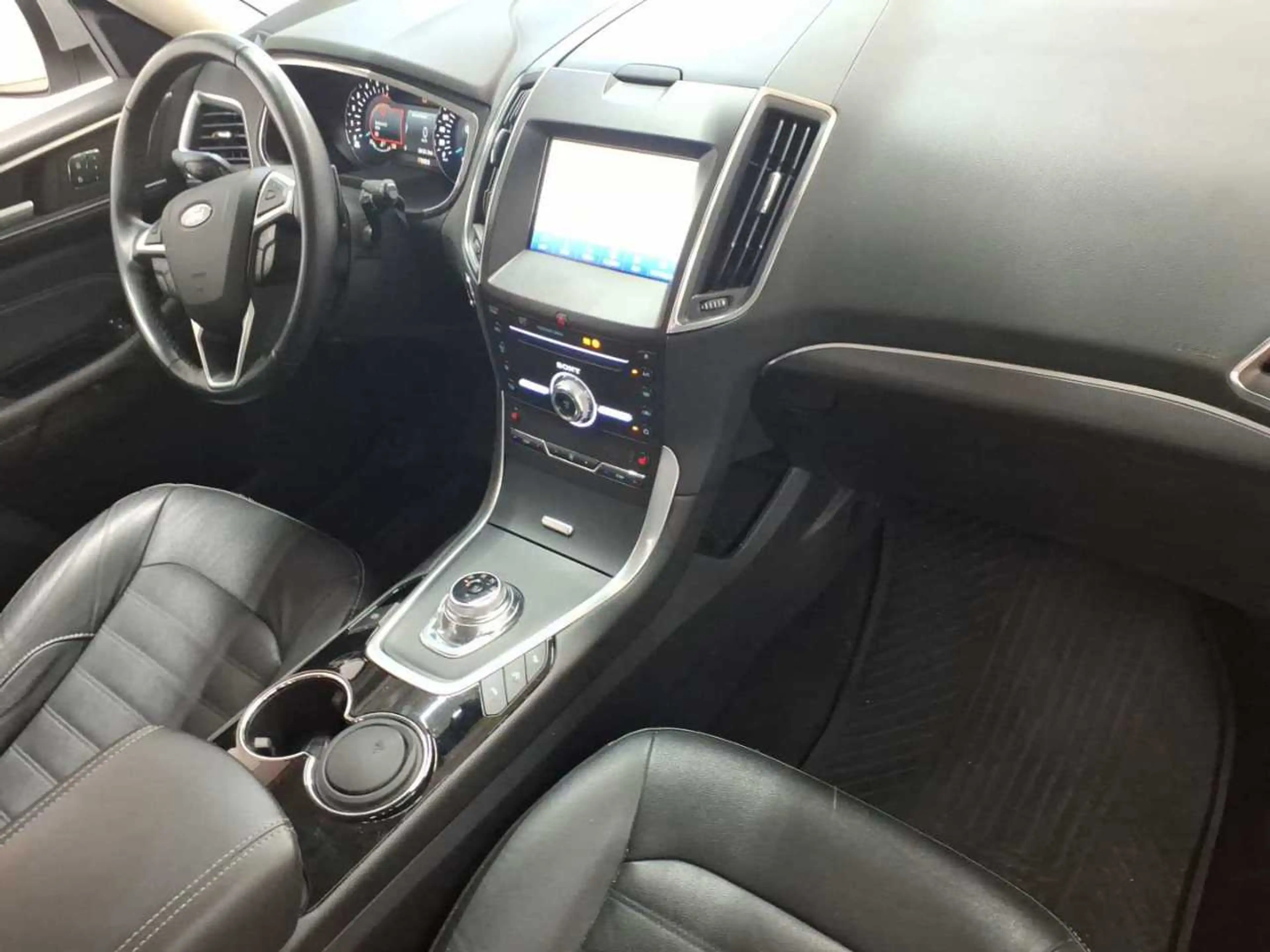 Ford Galaxy Galaxy 2.0 EB Aut. TITANIUM 7 Si. LEDER AHK — photo 12