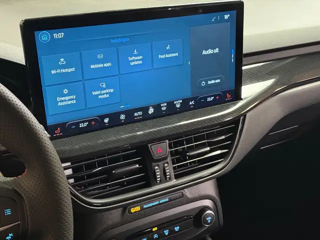 Ford Focus view 26