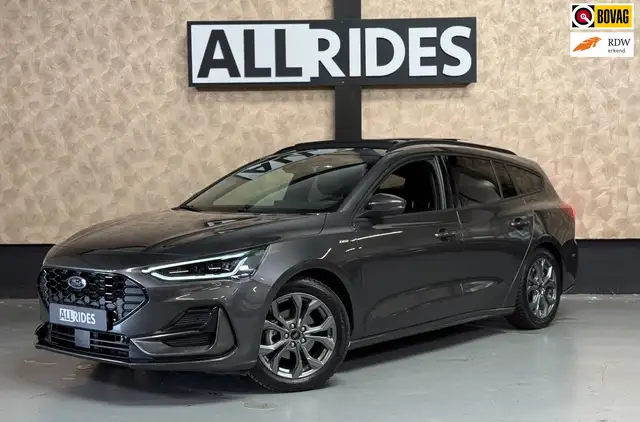 2024 Ford Focus in Grey for sale
