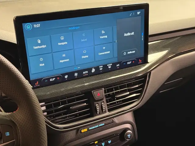 Ford Focus view 25