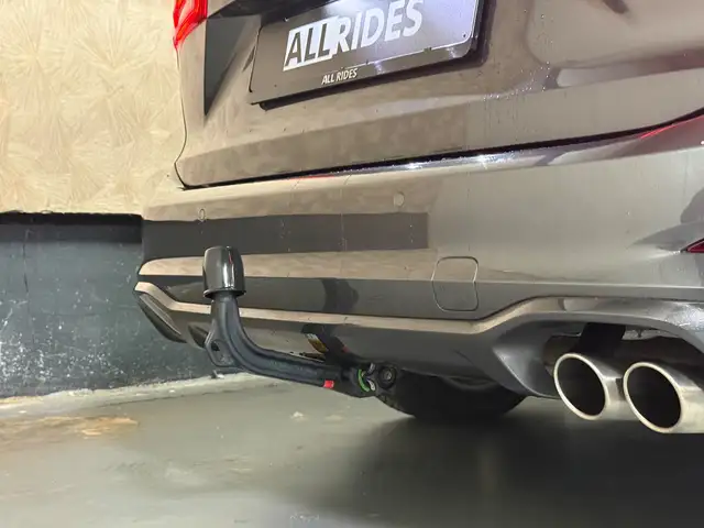 Ford Focus view 9