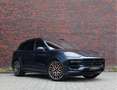 Porsche Cayenne 4.0 Turbo E-Hybrid | Pano - Trekhaak - HUD - Vol! Blauw - thumbnail 1